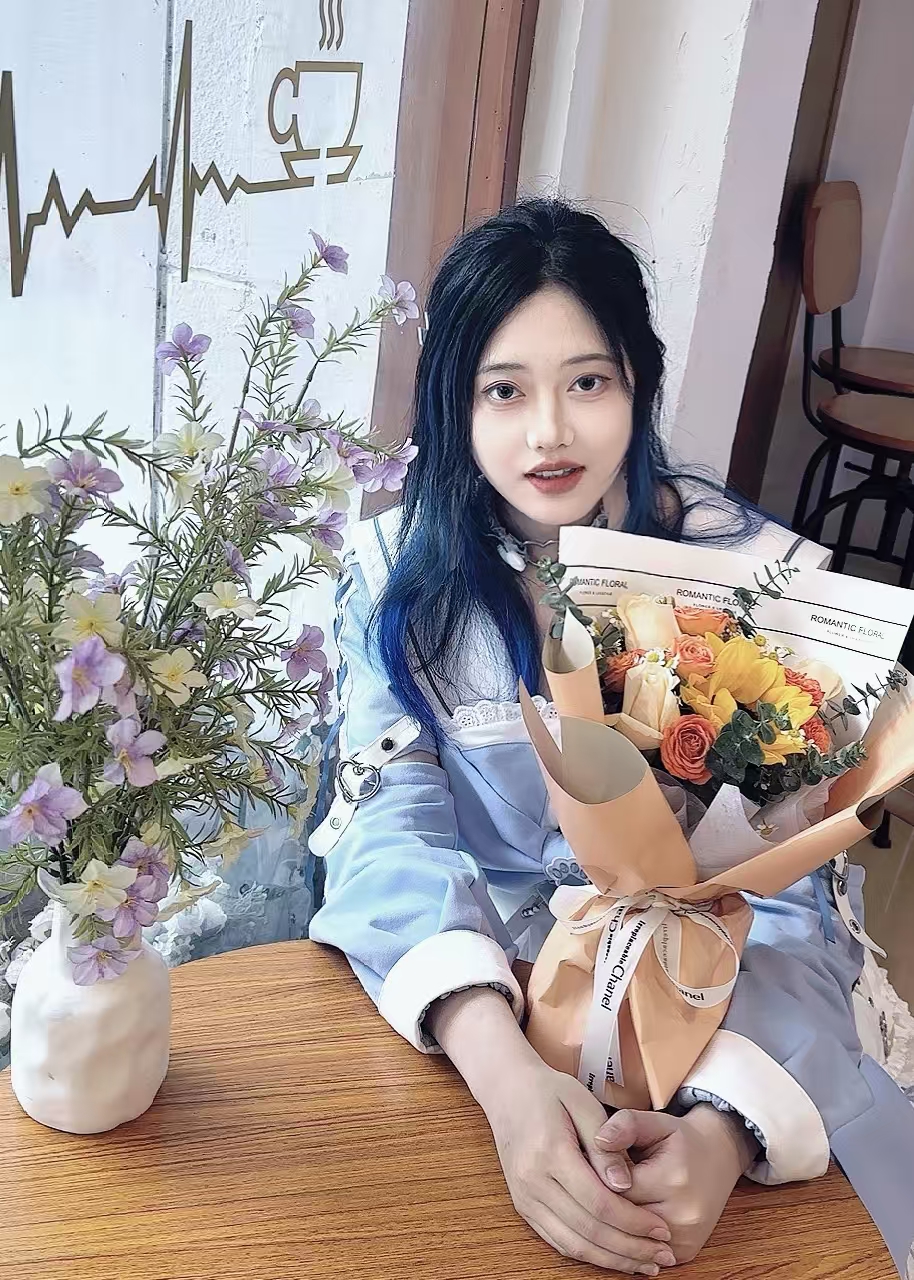 Yiting Chen(陈旖婷)